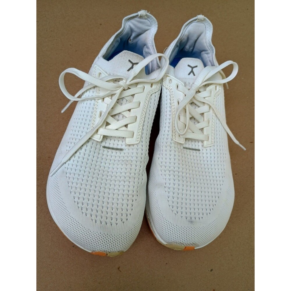 Flux Adapt Runner White Gum Womens 9 Mens 7.5 Athletic Knit Sneakers Zero Drop